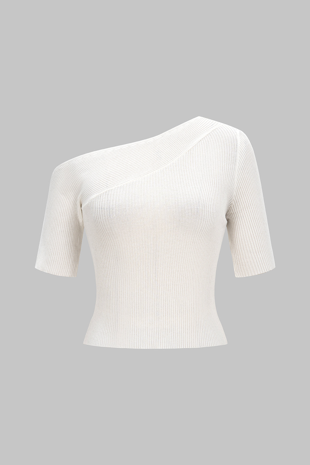 Sweter z odkrytym ramieniem i asymetrią