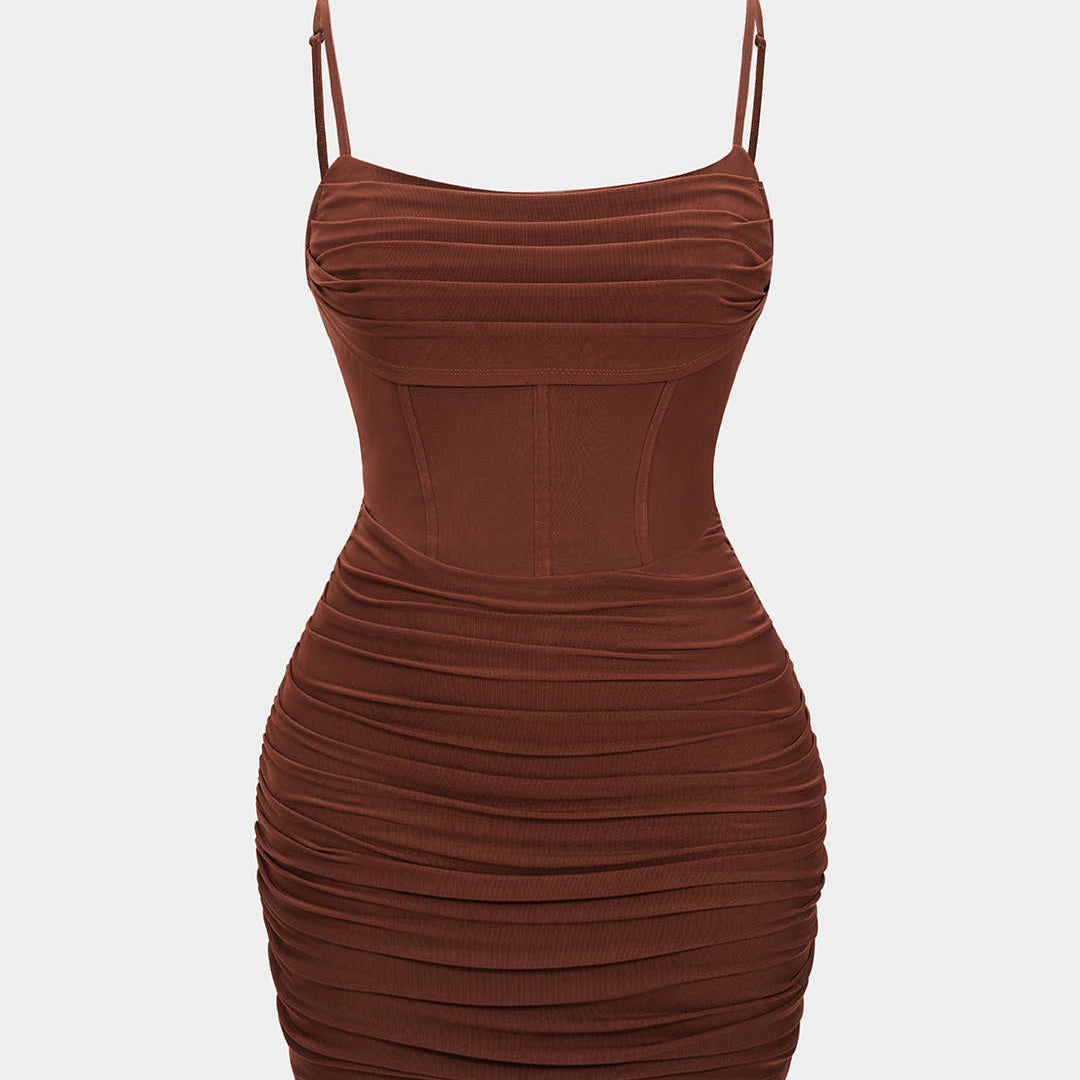 Sukienka plus size z marszczeniami gorsetowymi