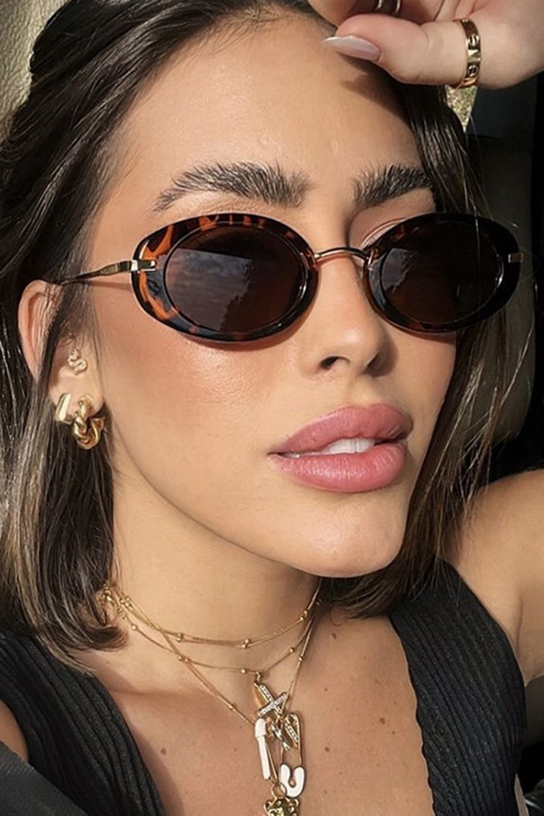 Owalne okulary przeciwsłoneczne w stylu retro