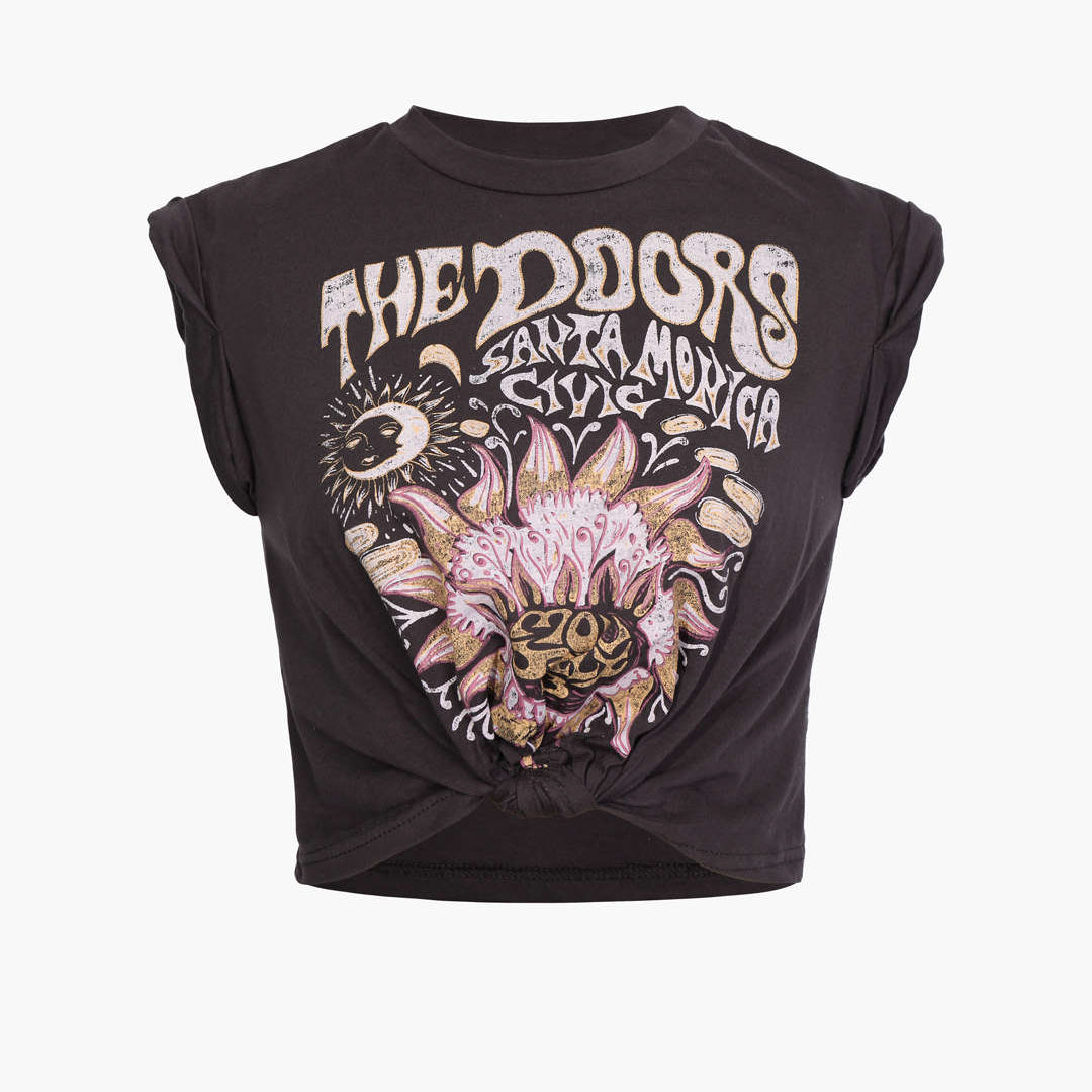 T shirt z kwiatowym wzorem i wiązaniem na dole
