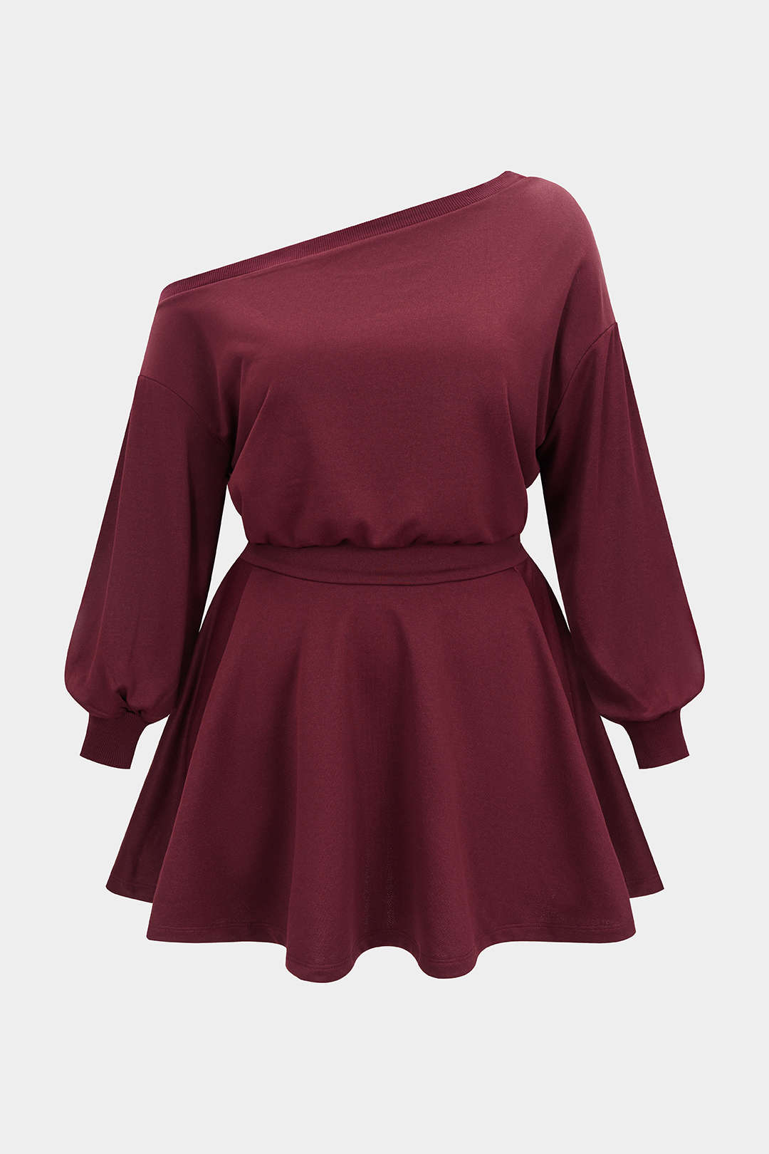 Asymetryczna mini sukienka z długimi rękawami plus size