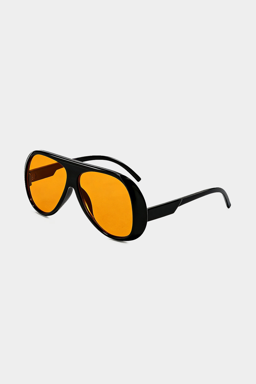Przeciwsłoneczne okulary z ombre oprawką