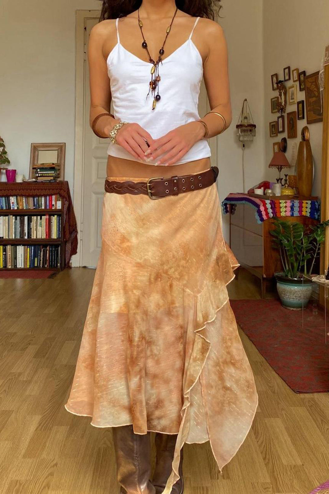Szyfonowa spódnica z marszczeniem i falbaną w stylu tie dye