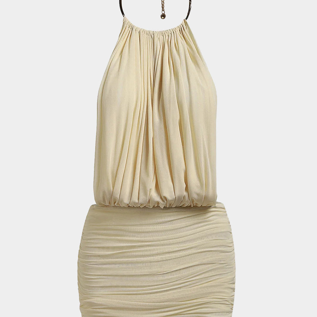 Mini sukienka z perełkami i dopasowanym krojem