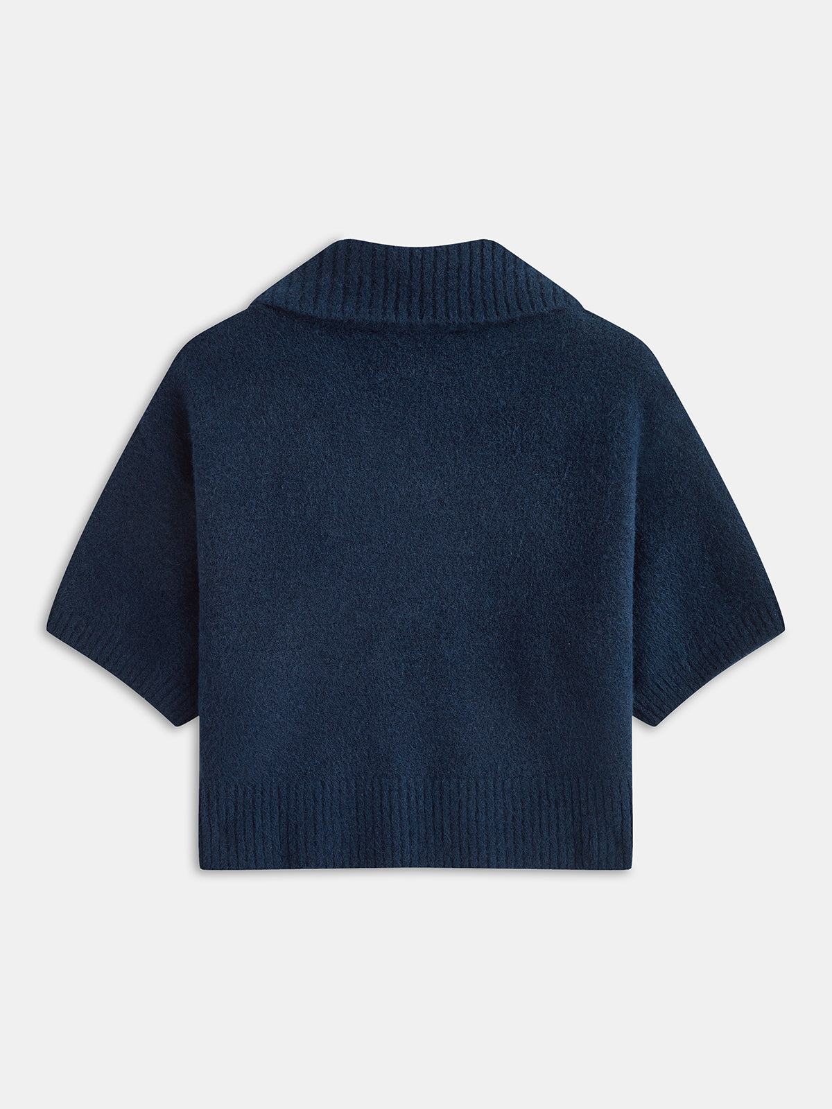 Krótkorękawowy sweter z kontrastową kieszenią