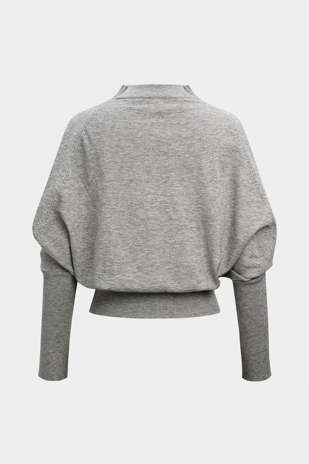 Dzianinowy sweter z szerokimi rękawami i golfem