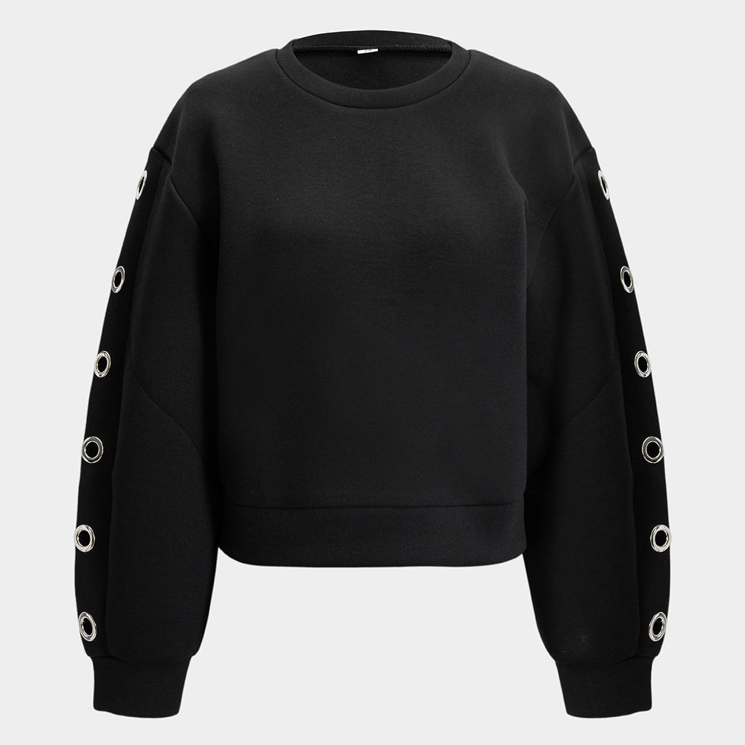 Luźna bluza z metalowymi detalami