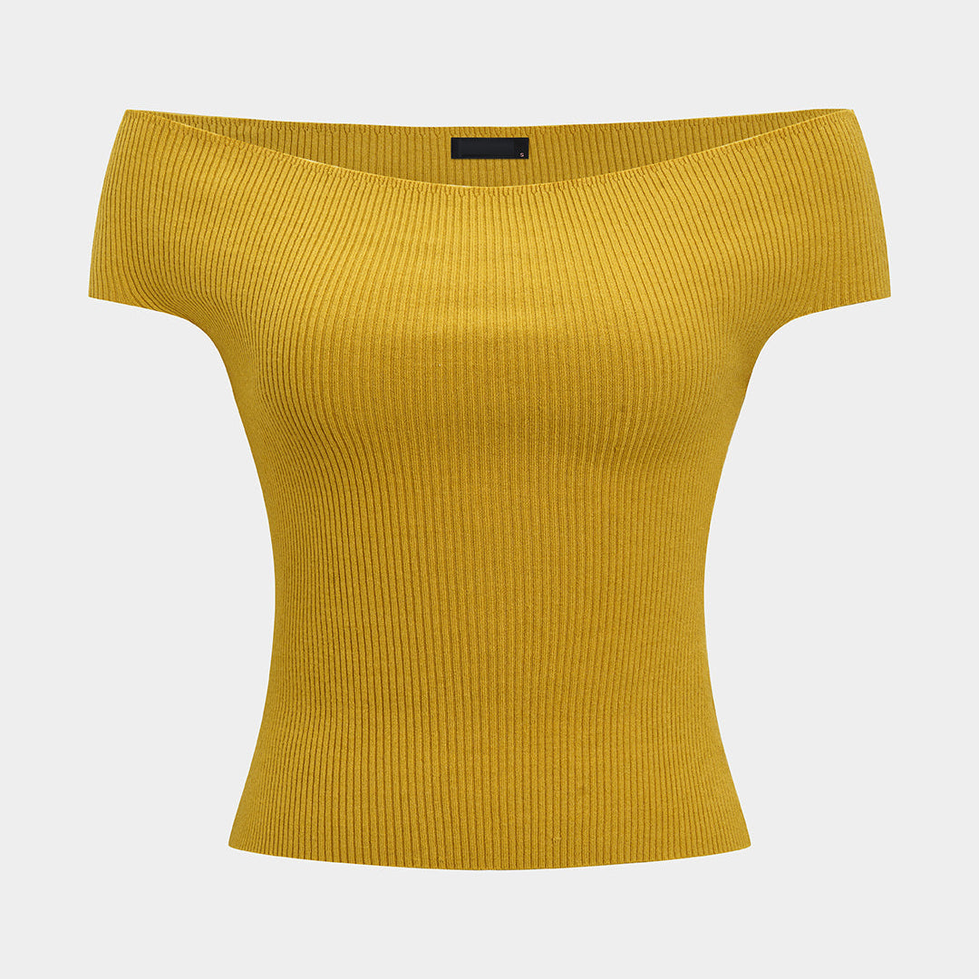Sweter z odkrytymi ramionami i krótkim krojem