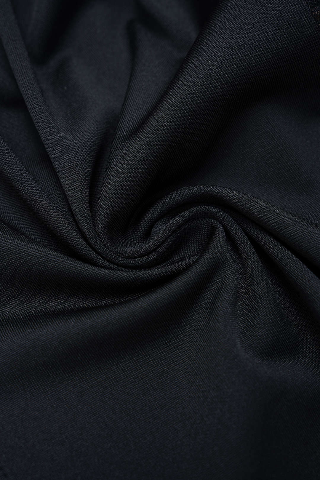 Midi sukienka bustier z tiulowymi marszczeniami