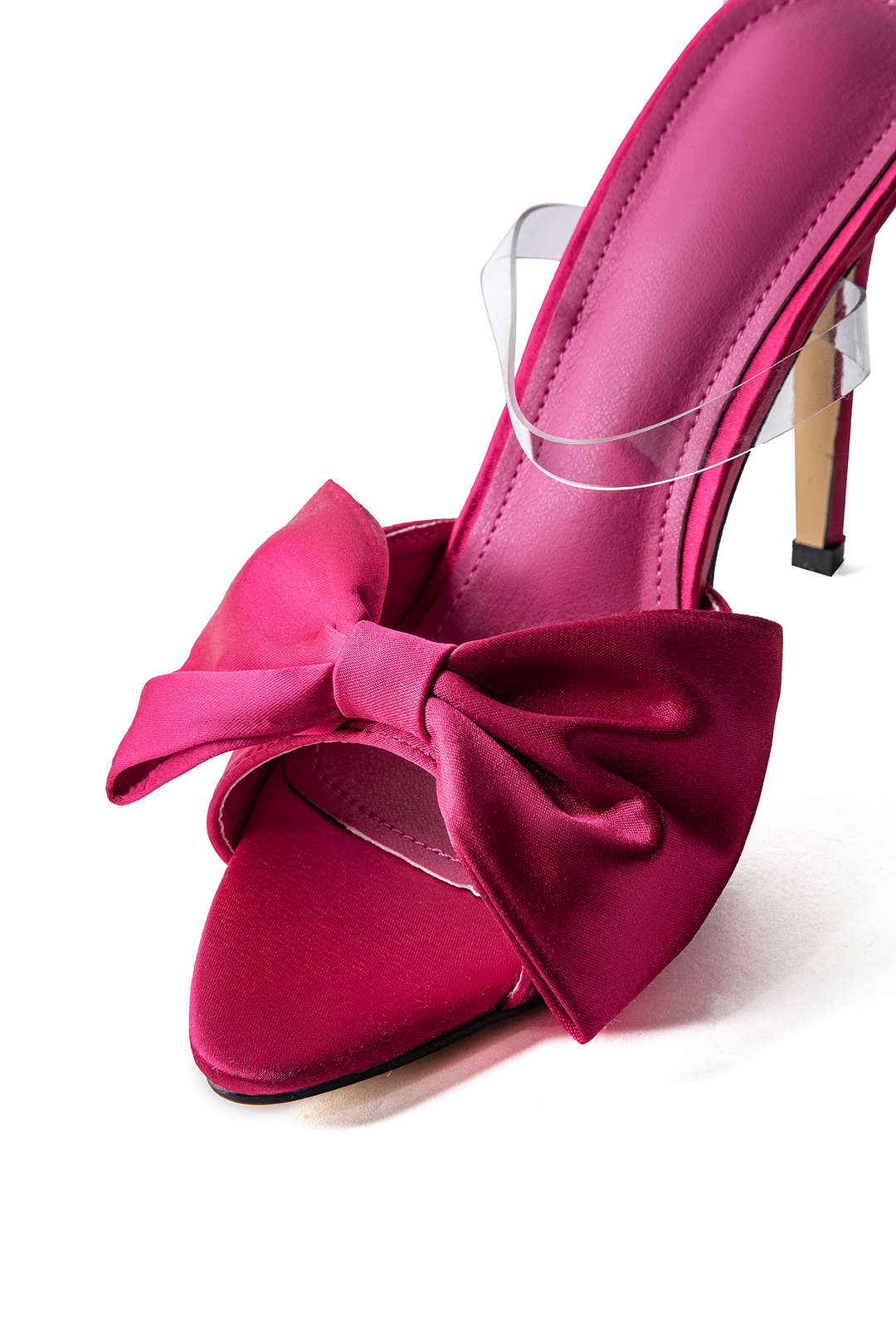 Szpilki z kokardą i paskiem slingback