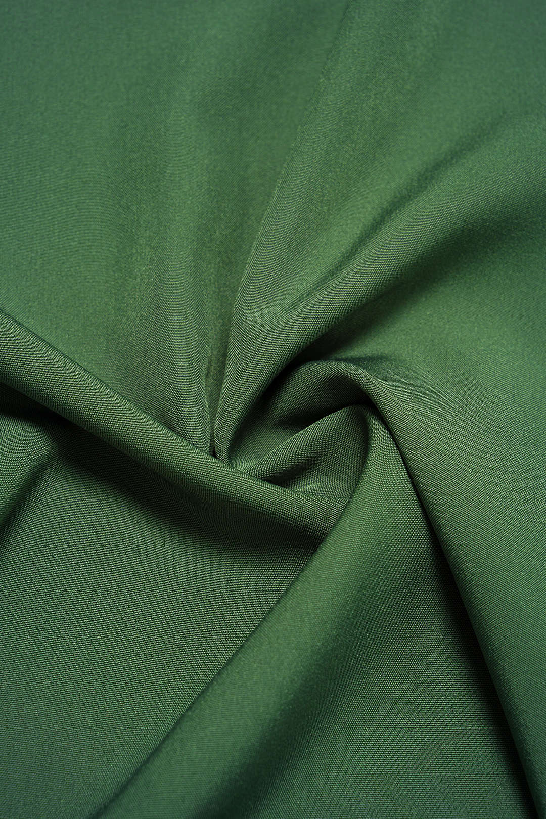 Zestaw z topem na ramiączkach i szerokimi spodniami z wysokim stanem