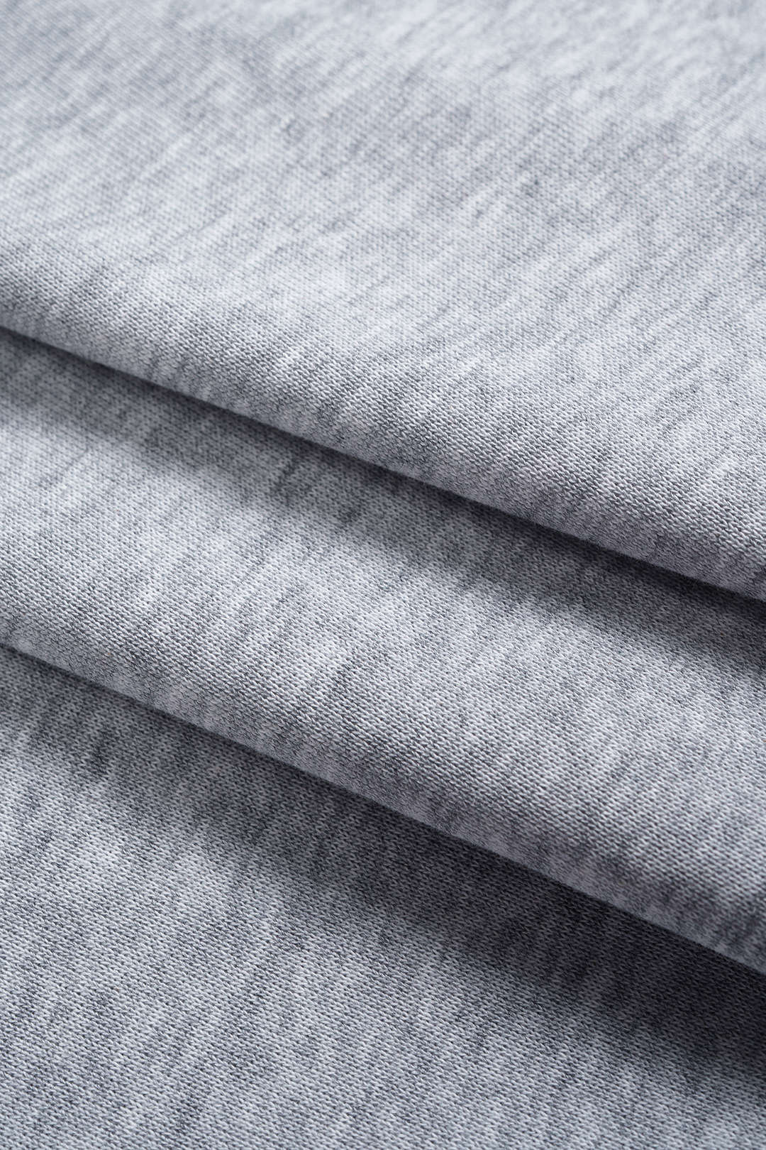 Bluza z patchworkowym wzorem i nietypowymi rękawami