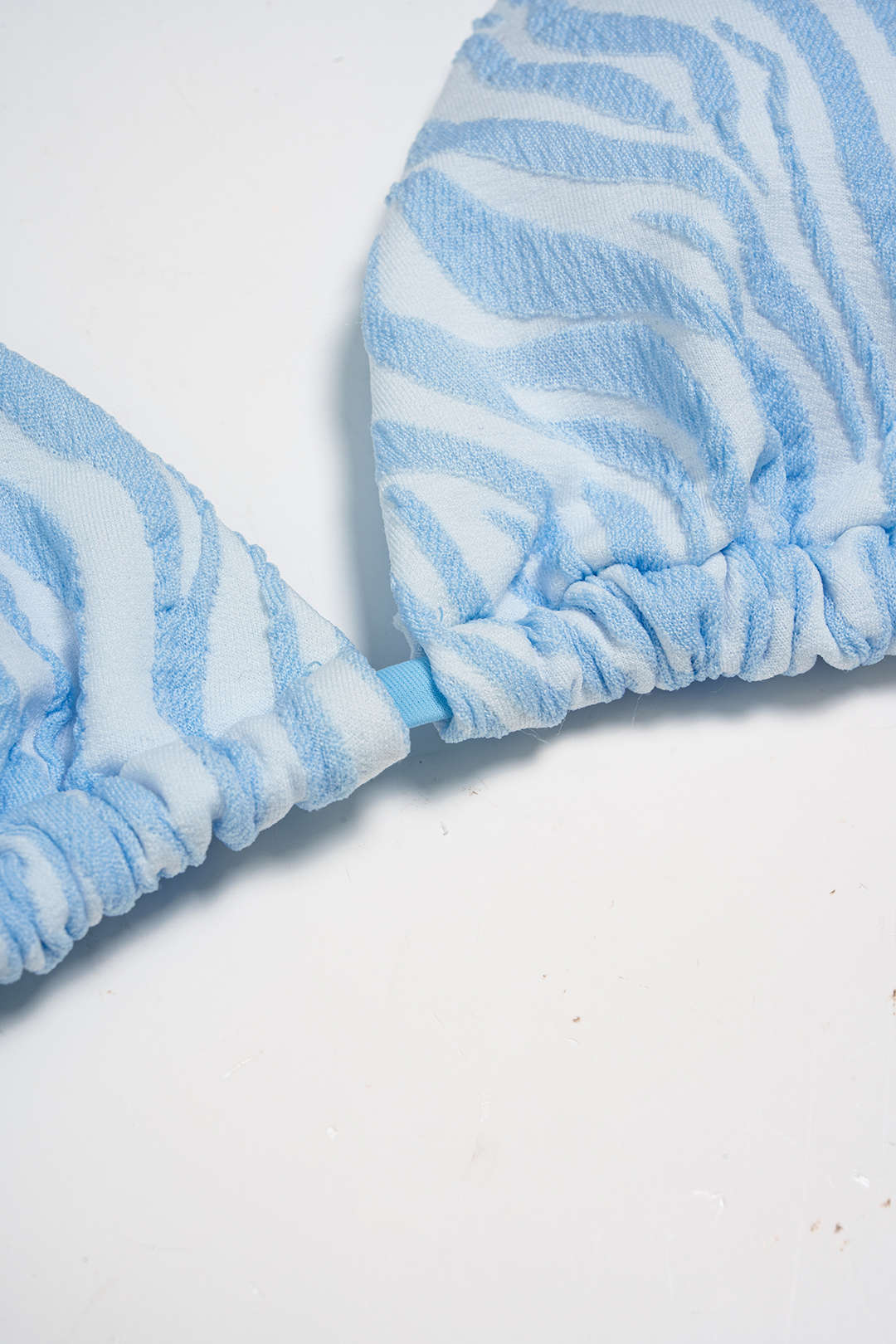 Bikini dwuczęściowe z paskami i wiązaniami