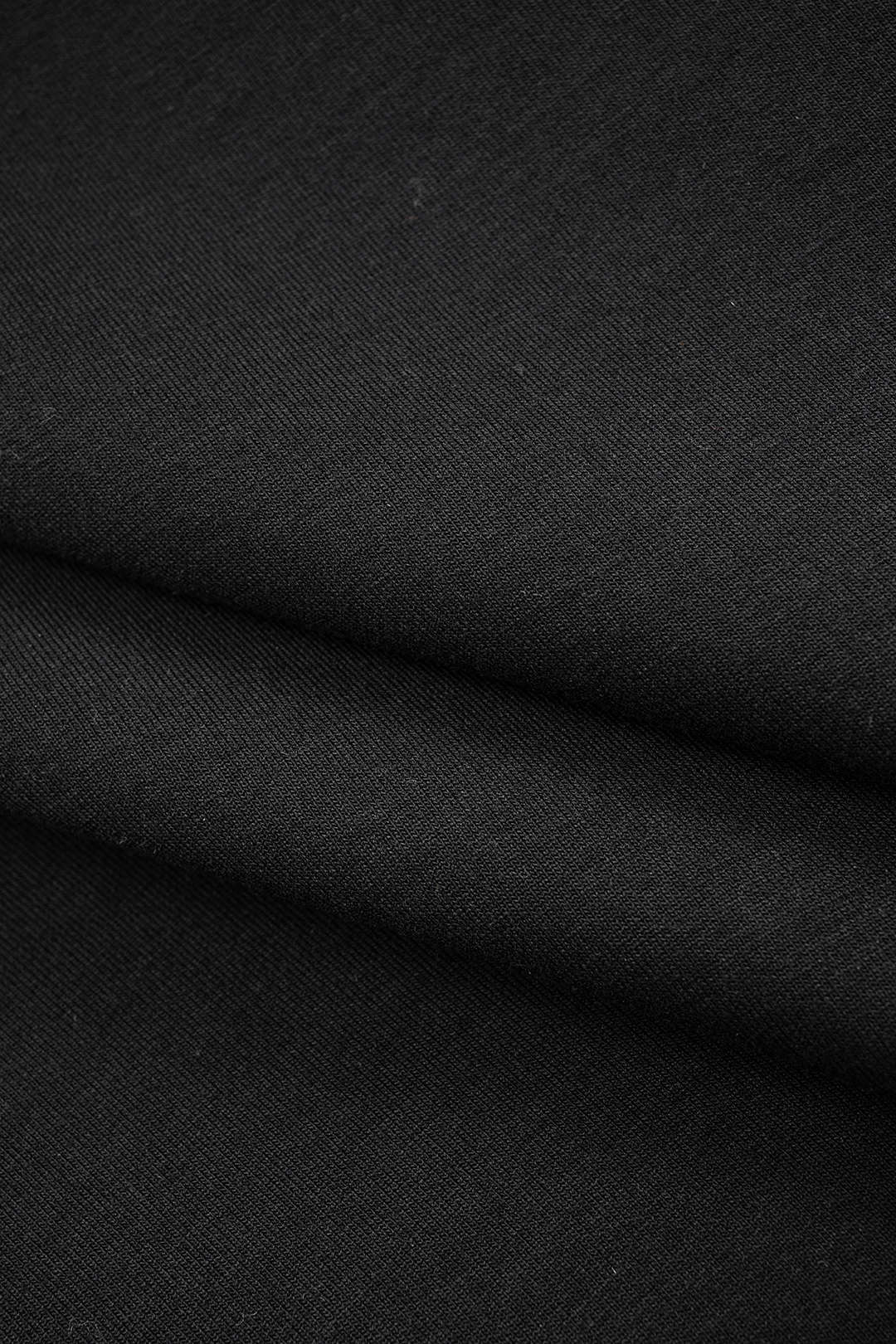 Luźna bluza z metalowymi detalami