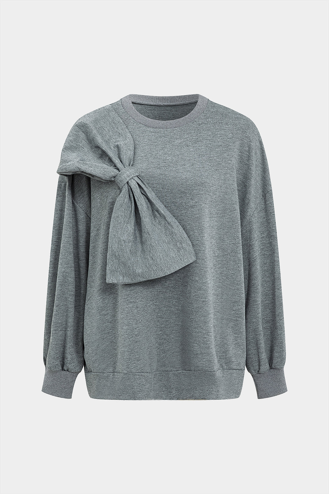 Bluza z ozdobną kokardą na ramieniu