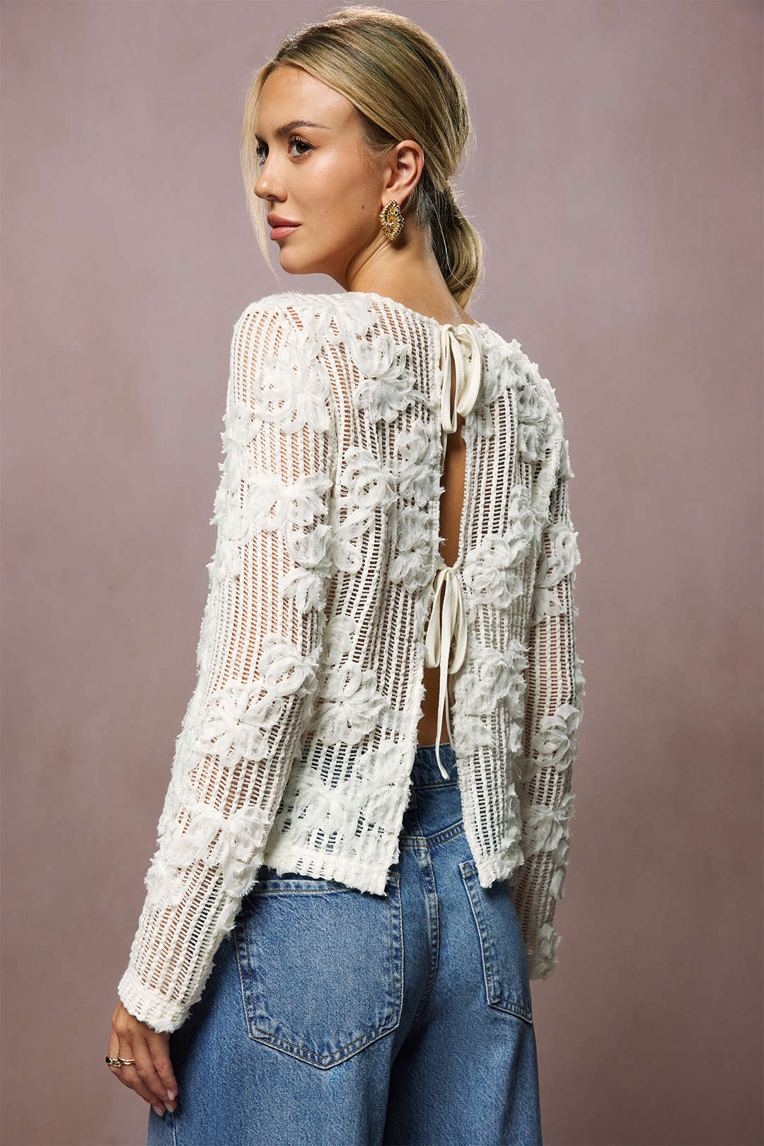 Bluzka ażurowa z wiązaniem na plecach