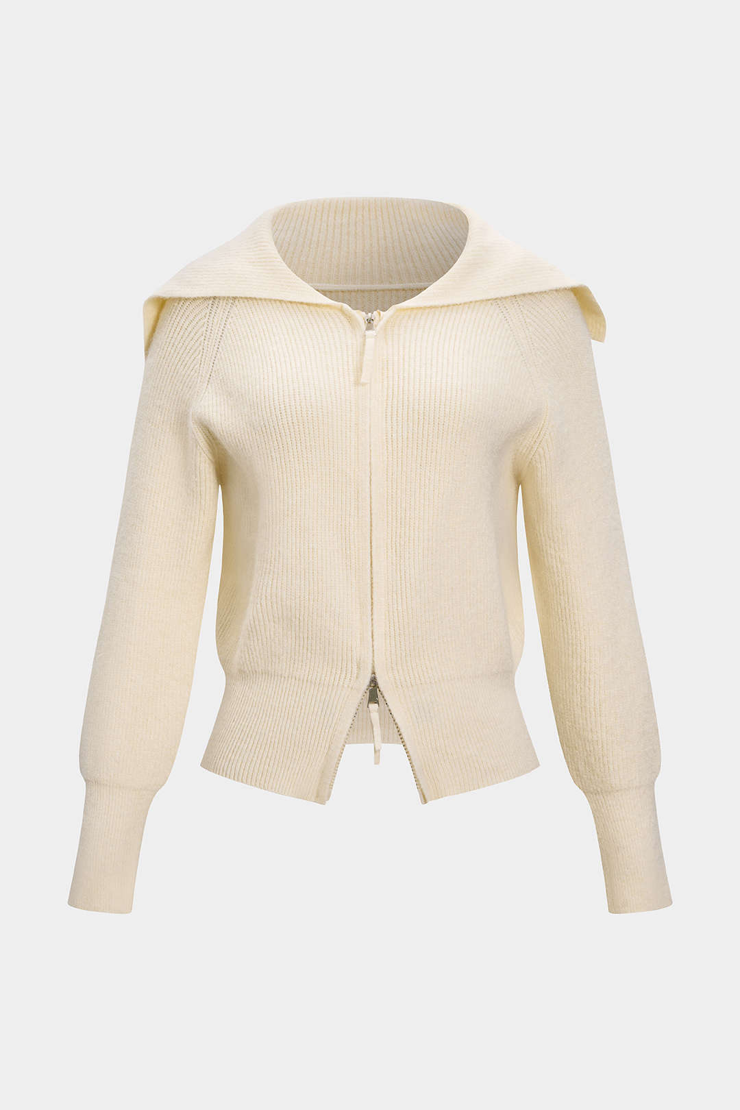 Sweter z kapturem i zamkiem
