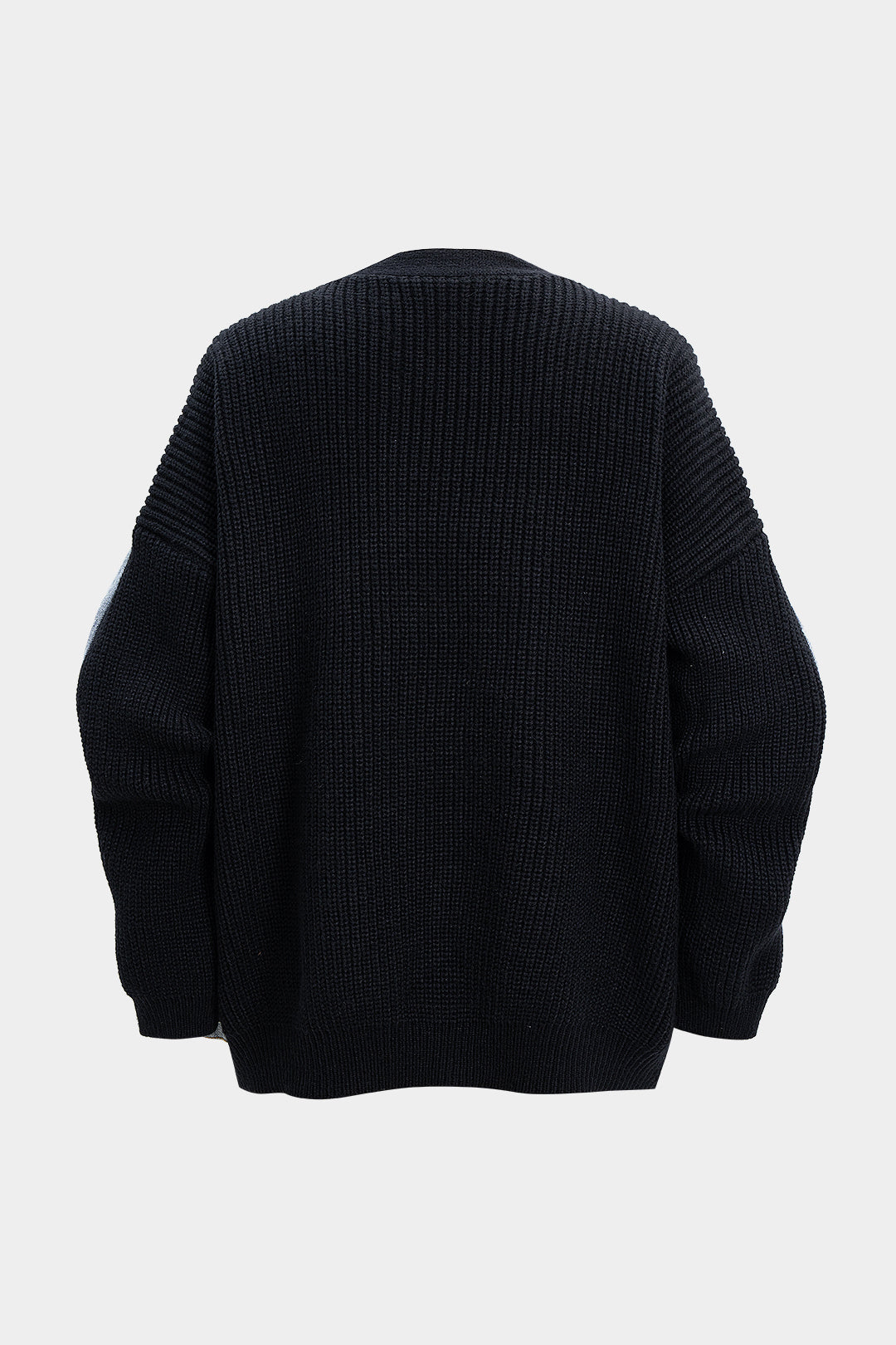 Kardigan oversize z kontrastowymi panelami i guzikami