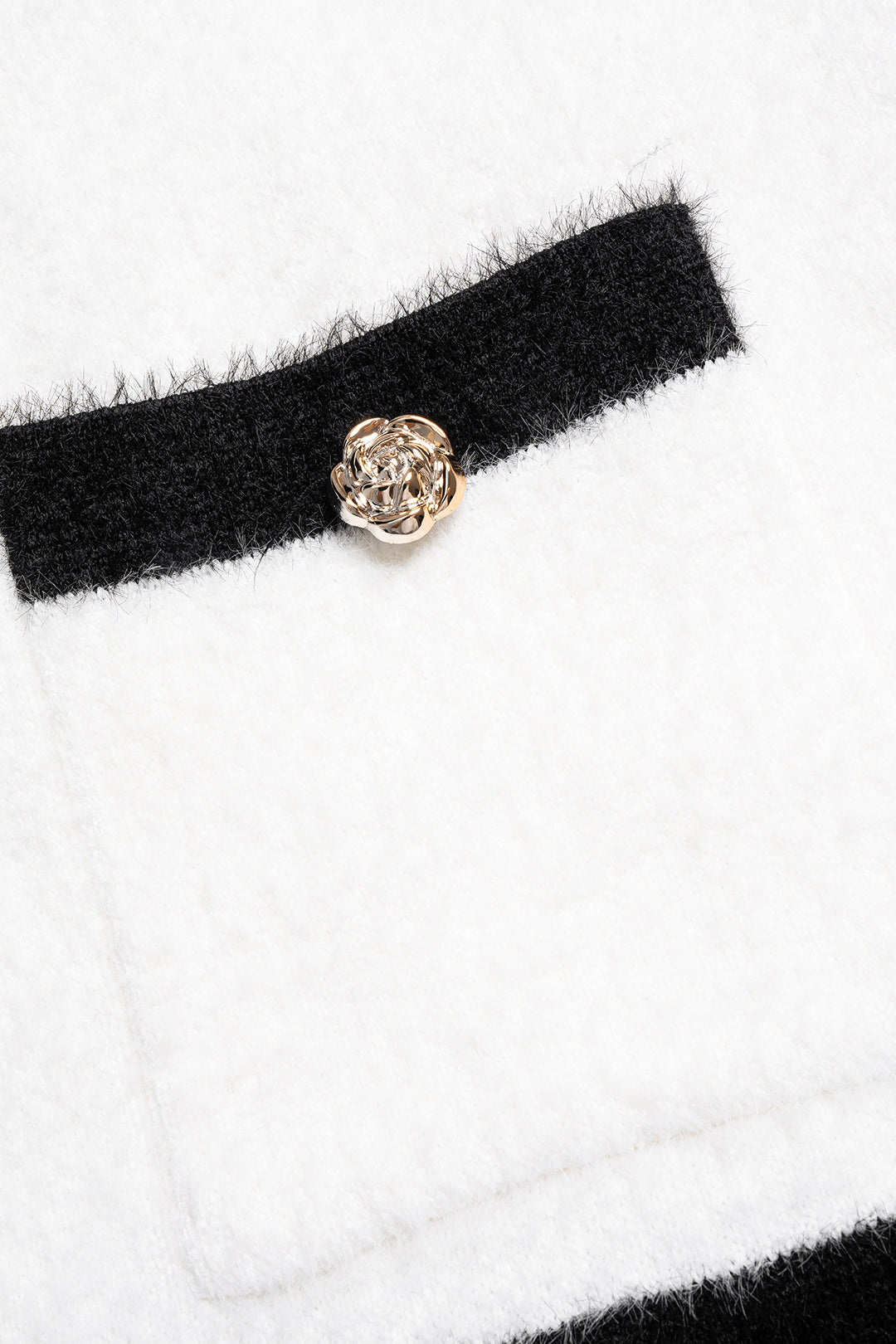 Elegancki komplet marynarka i spódnica midi z guzikami i kieszeniami