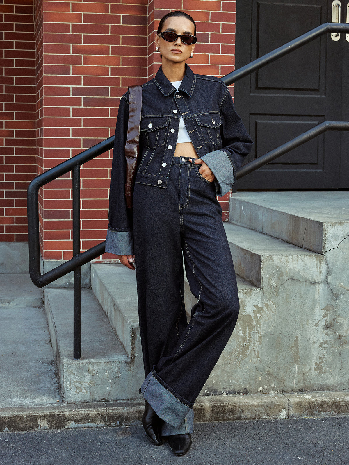 Kurtka jeansowa z szerokimi mankietami