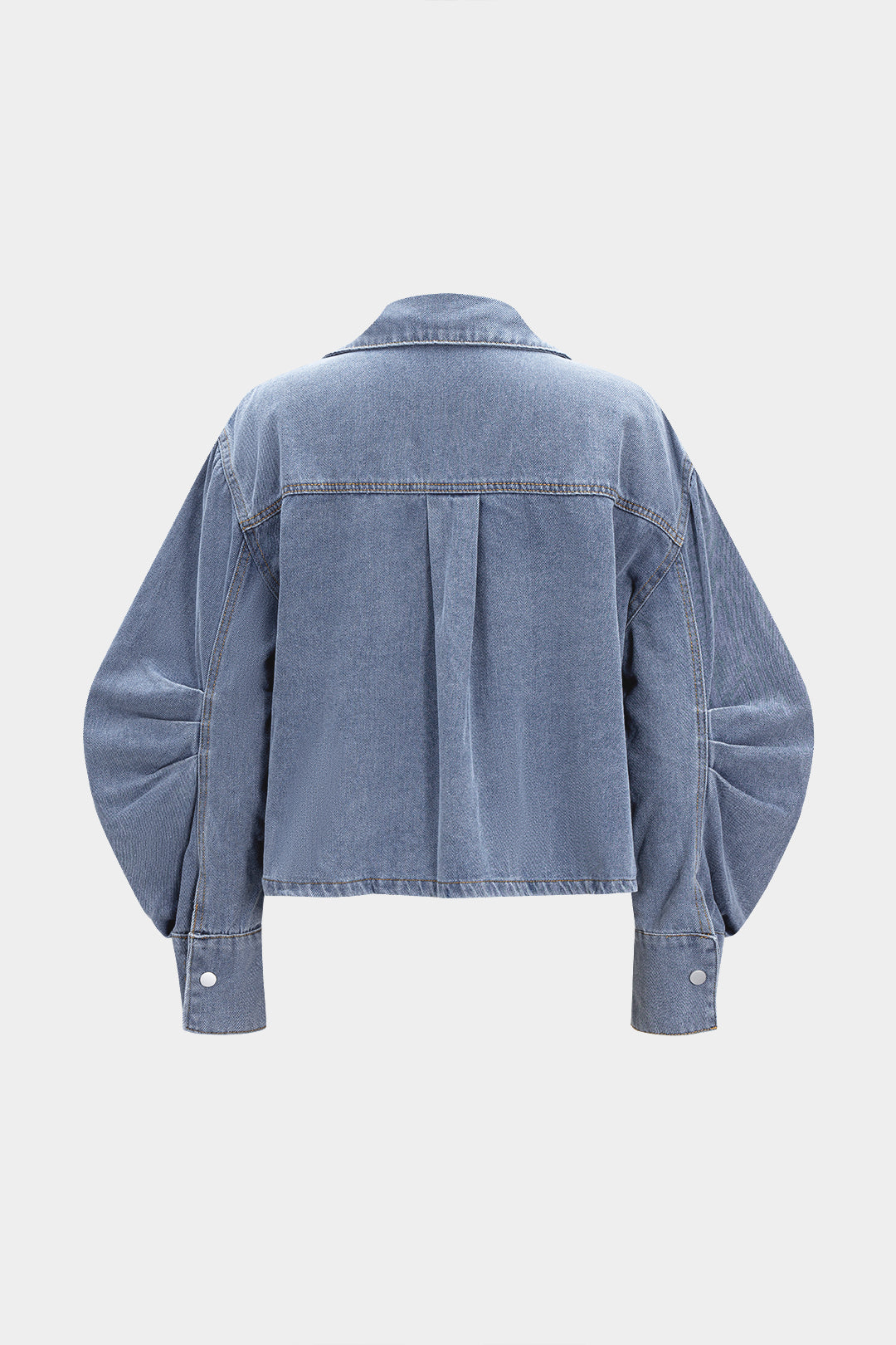 Kurtka jeansowa z szerokimi rękawami i dużymi kieszeniami