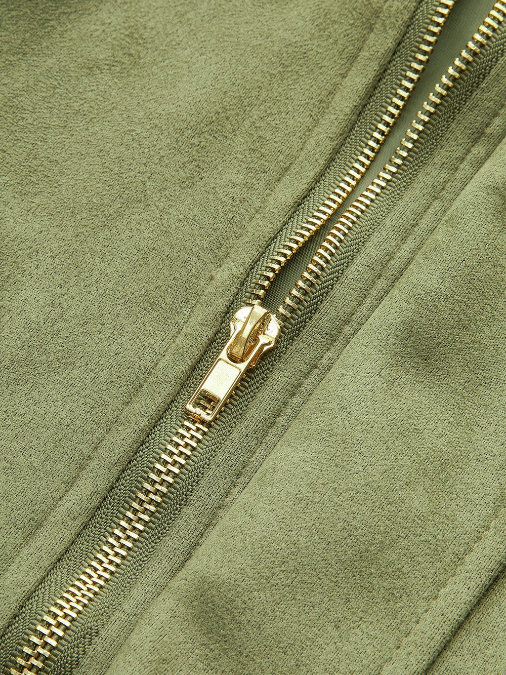 Kurtka oversize z ozdobnymi guzikami na mankietach