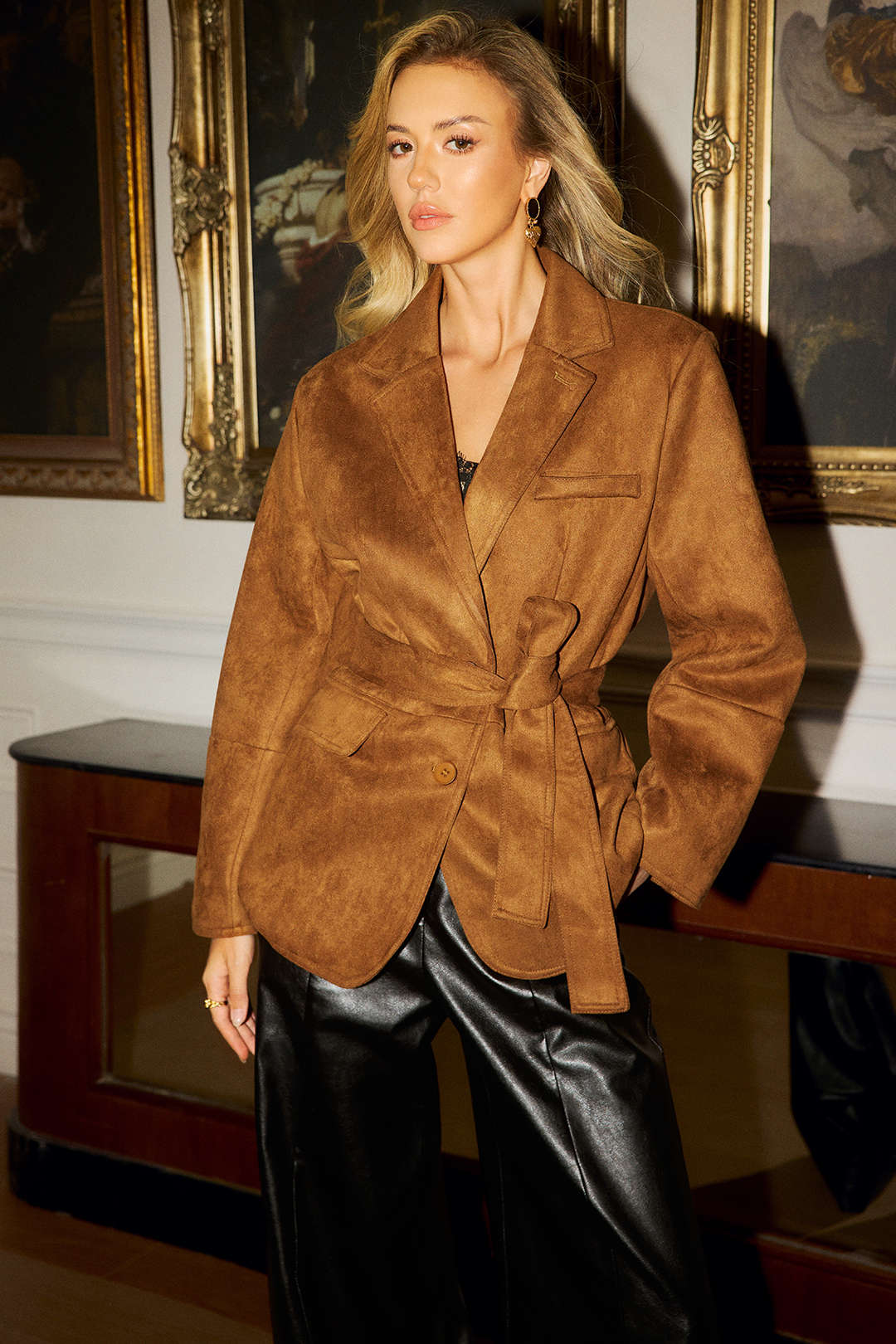 Marynarka oversize z szerokimi klapami