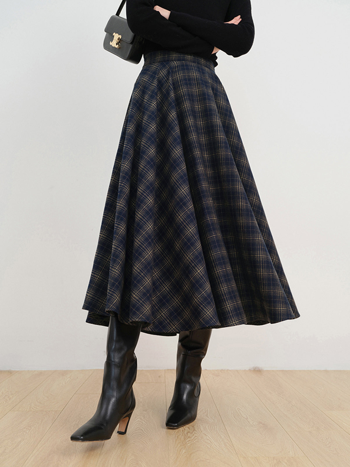 Spódnica midi rozkloszowana w kratę z wysokim stanem