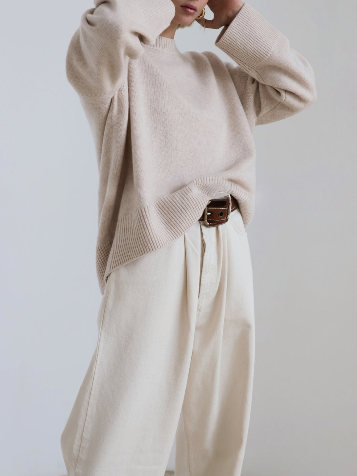 Sweter oversize z szerokimi rękawami