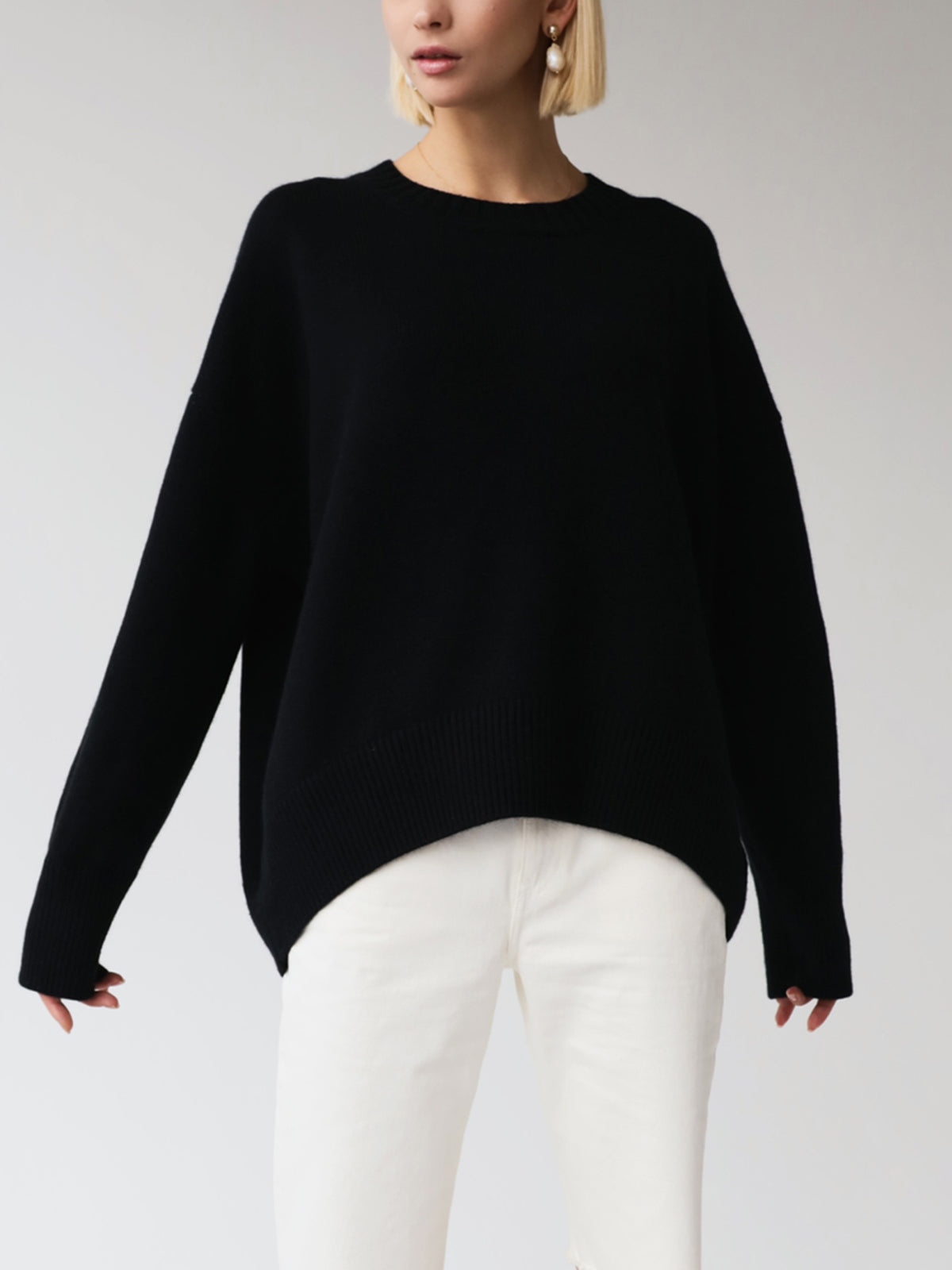 Sweter oversize z szerokimi rękawami