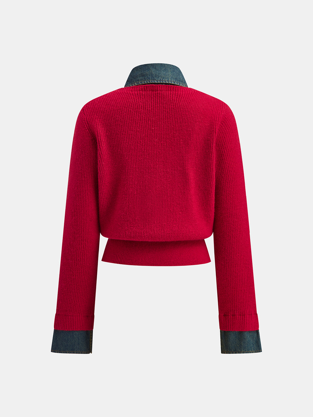 Sweter z kopertowym zapięciem i guzikami