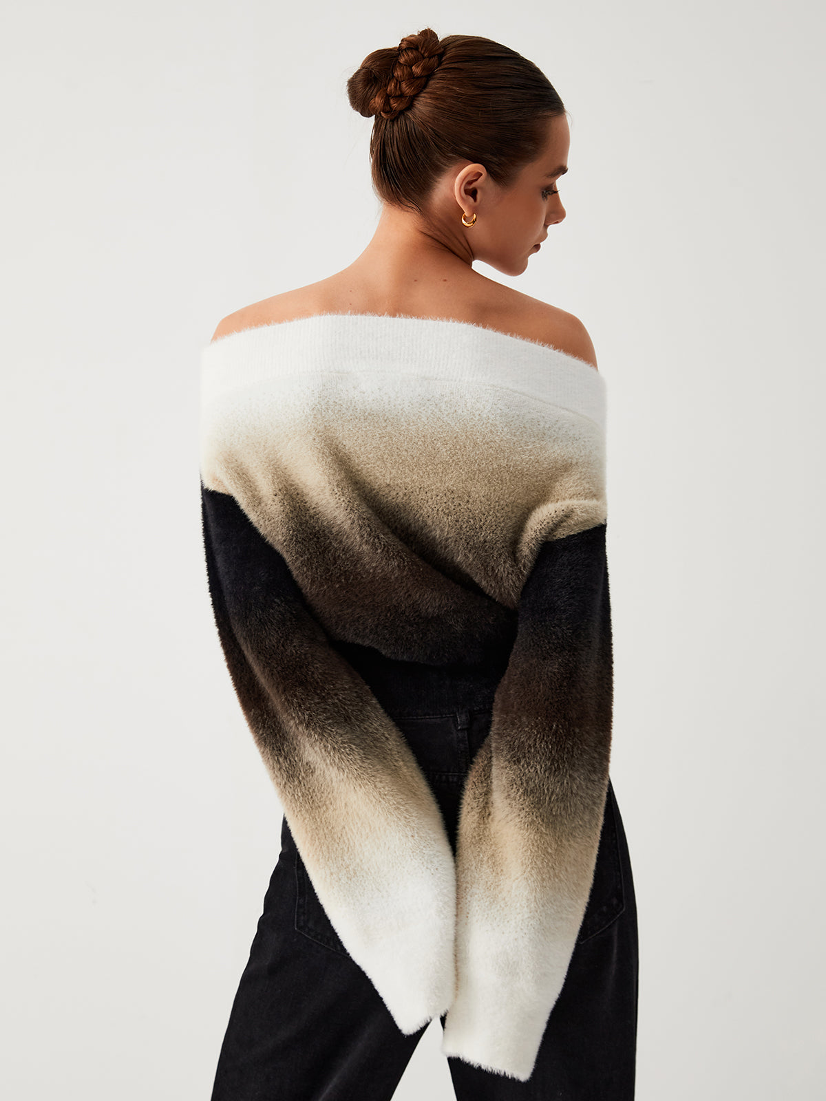 Sweter z efektem ombre i odkrytymi ramionami