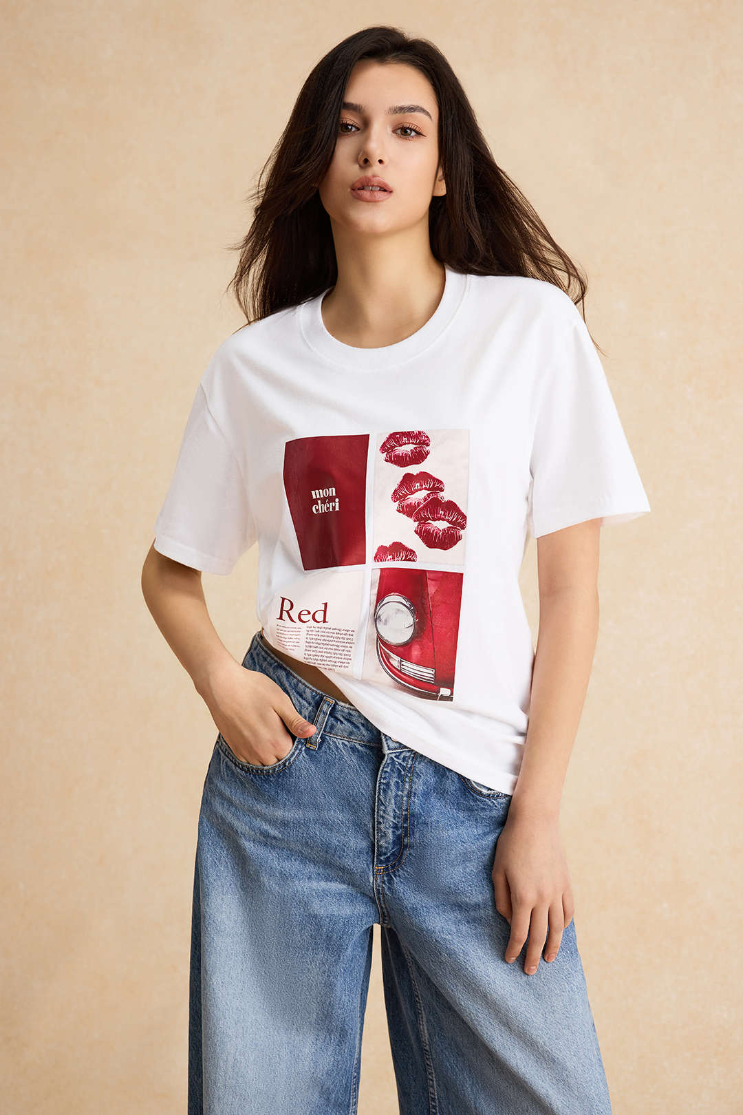 T shirt z nadrukiem i napisem